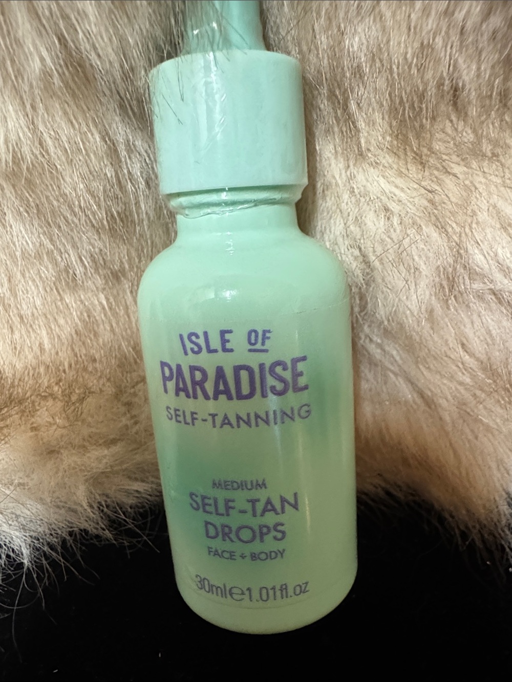 Isle of Paradise med  Self-Tan Drops MSRP $30 30 ml - Picture 2 of 3